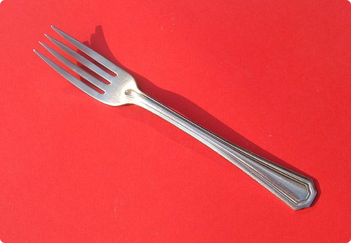 Une fourchette (image de ArnoldReinhold, tirée du site Wikimedia Commons)