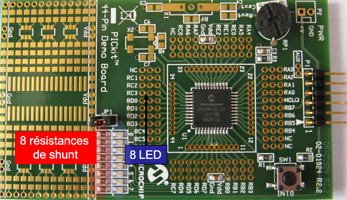 Carte de développement à microcôntroleur avec des LED