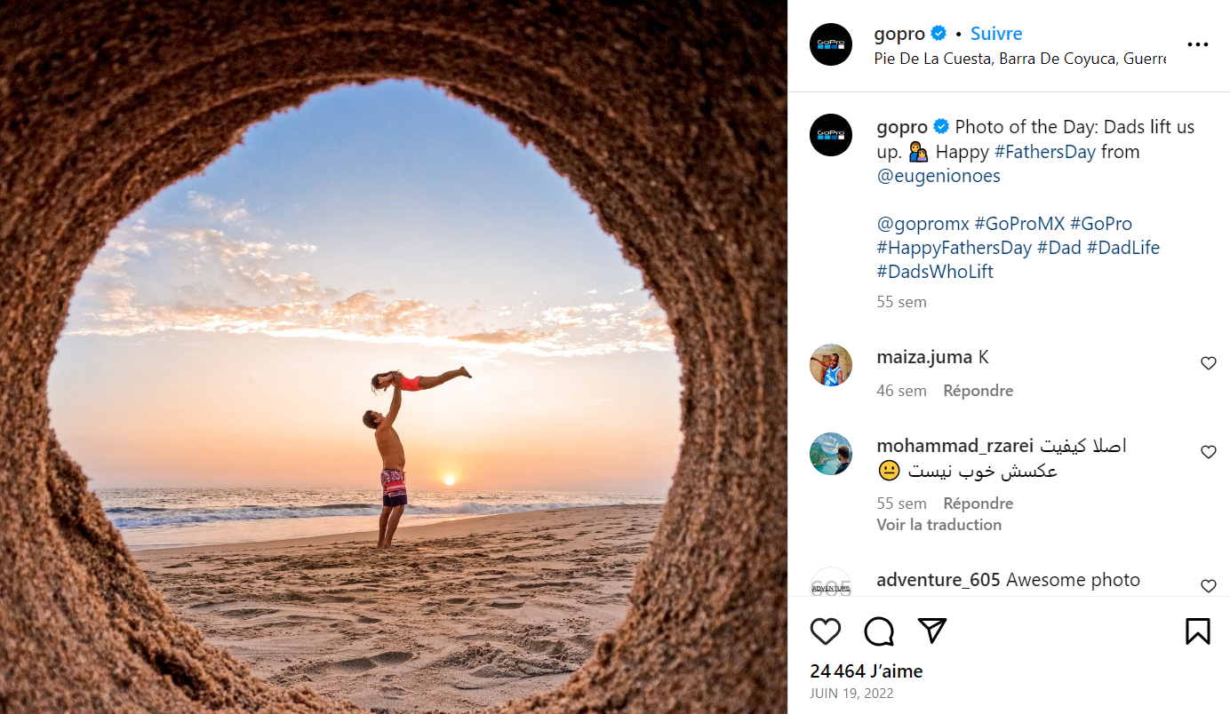 Publication instagram du compte GoPro avec une photo où on voit un homme soulevant une jeune fille vers les airs.