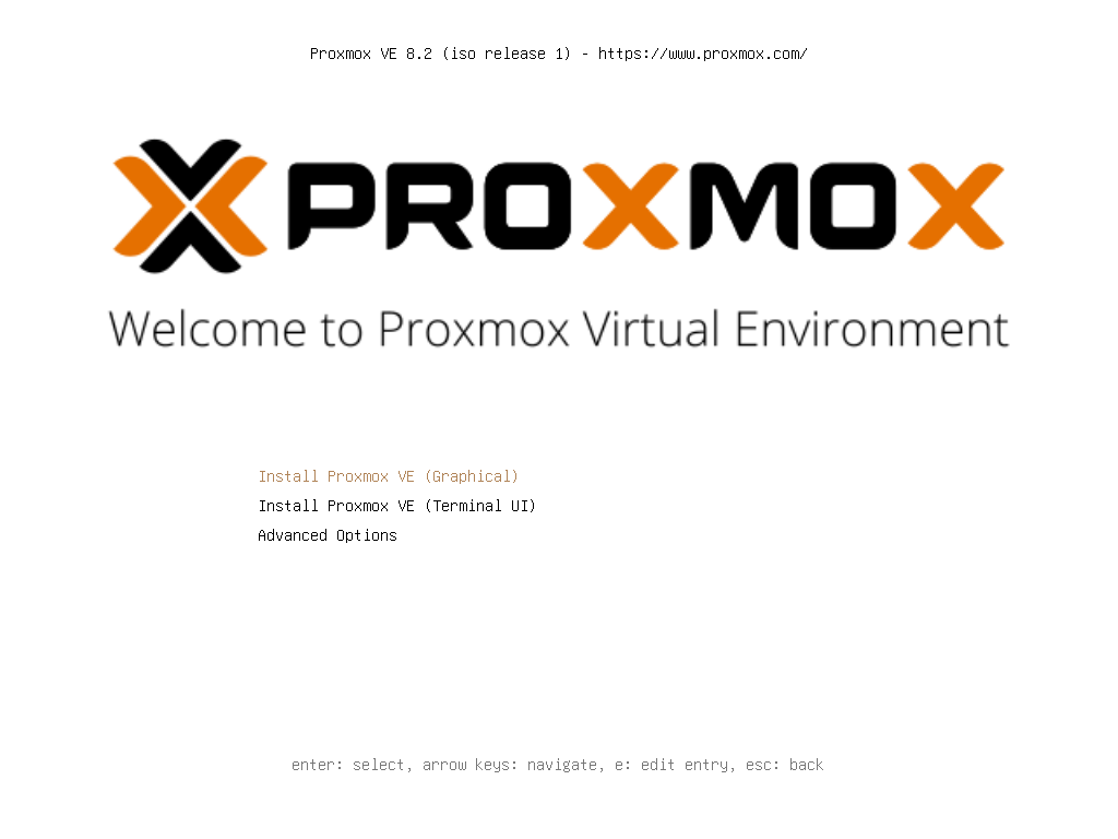 Capture d'écran de l'installation de Proxmox VE avec le message de bienvenue, Welcome to Proxmox Virtual Environment.
