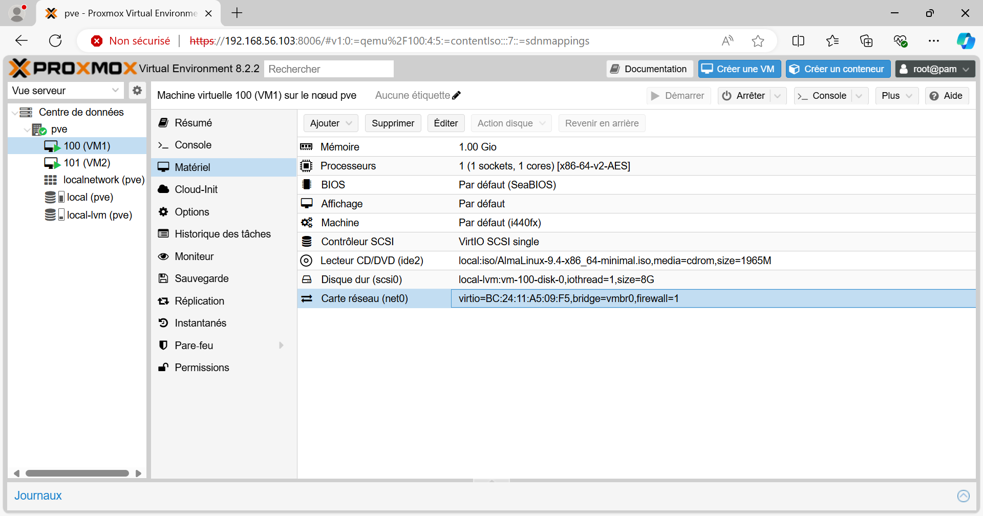 Onglet matériel de la VM1 montrant que dans 100 VM1 nous avons une carte réseau Net(0).