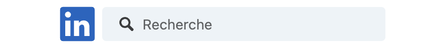 En haut à droite du site internet de Linkedin, on peut effectuer une recherche en tapant des mots-clés dans la barre de recherche.