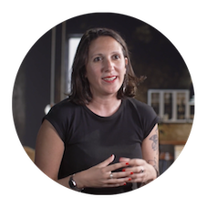 Sara Rosenberg, 10 ans d'expérience en marketing et communication au sein de Renault et de diverses agences de communication, mentor sur ce parcours.